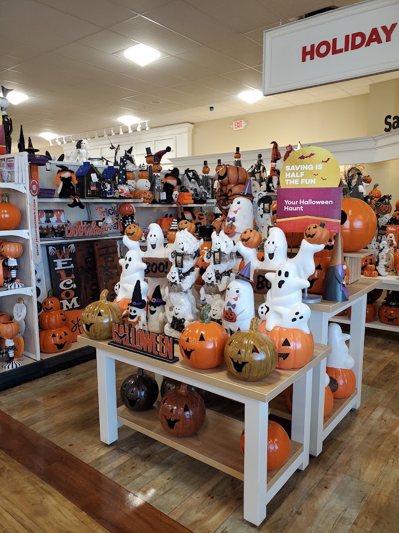 Wilton Plaza — Shopping in Saratoga Springs