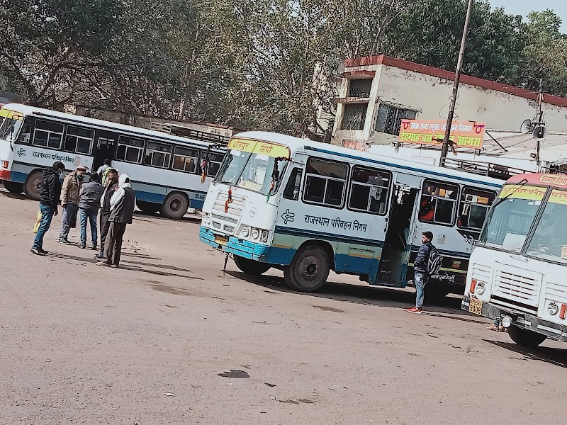 Idgah Square — Transportation in Agra