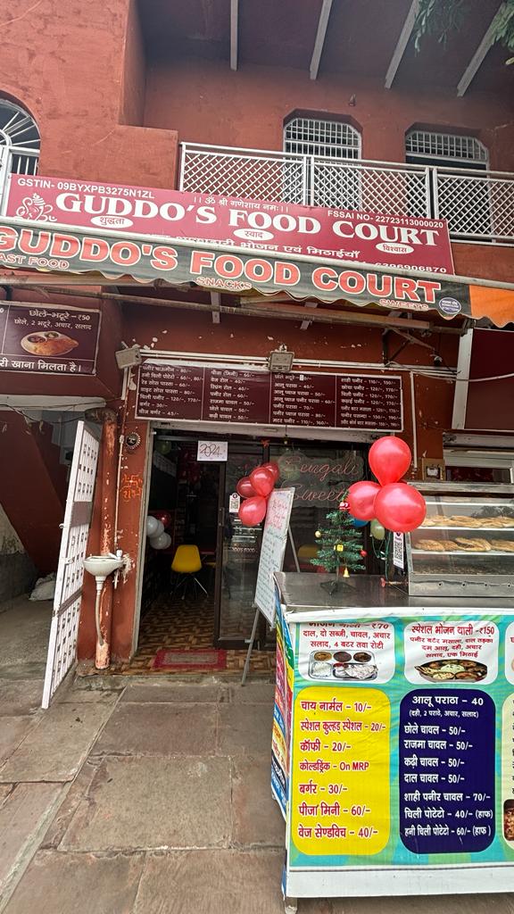 GUDDO'S FOOD COURT โ Street Food in Agra