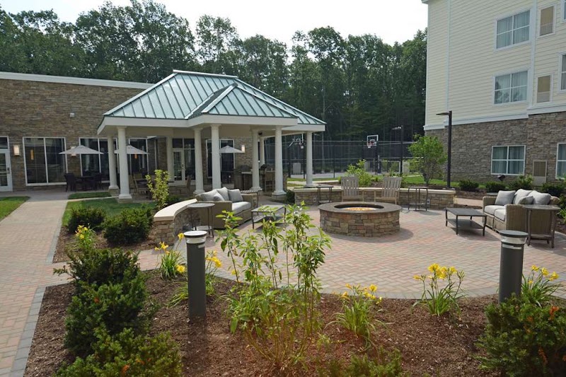 Homewood Suites by Hilton Saratoga Springs — Hotels & Accommodation in Saratoga Springs