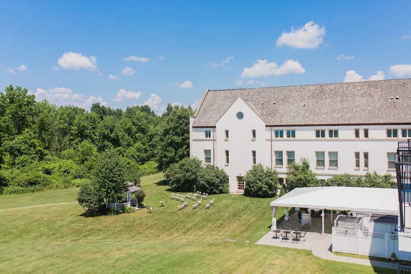 La Tourelle Inn & Spa — Hotels & Accommodation in Ithaca