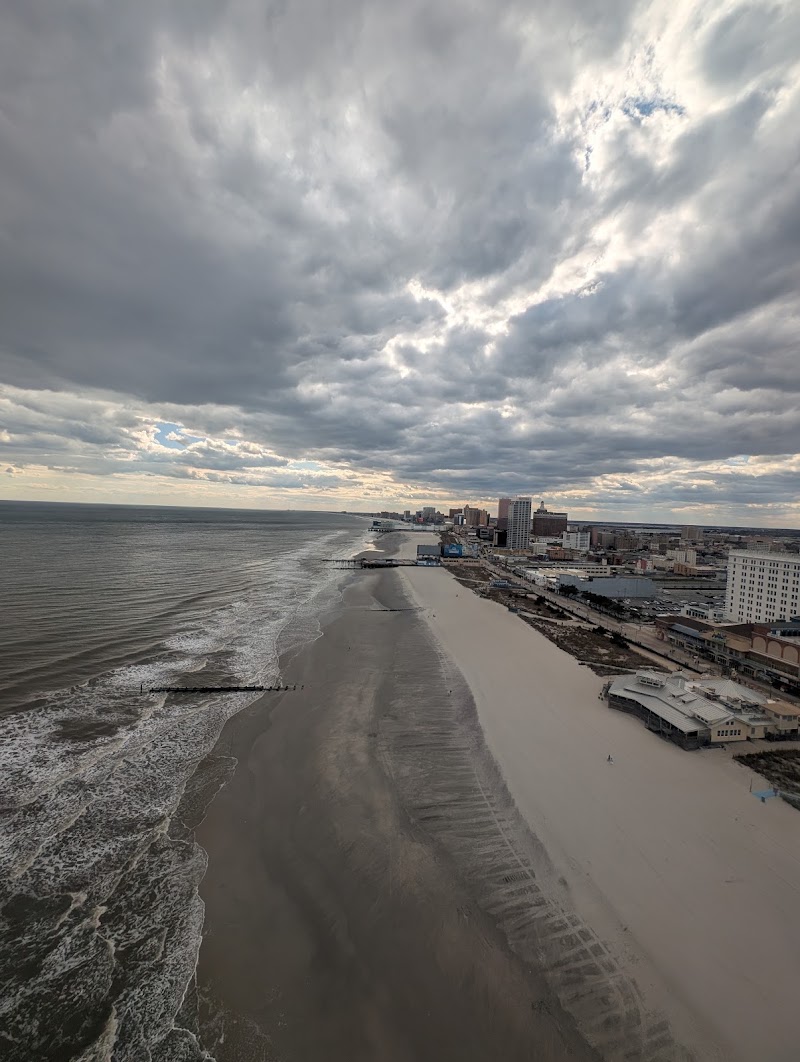 Atlantic City Boardwalk And Beach — Beaches in Atlantic City