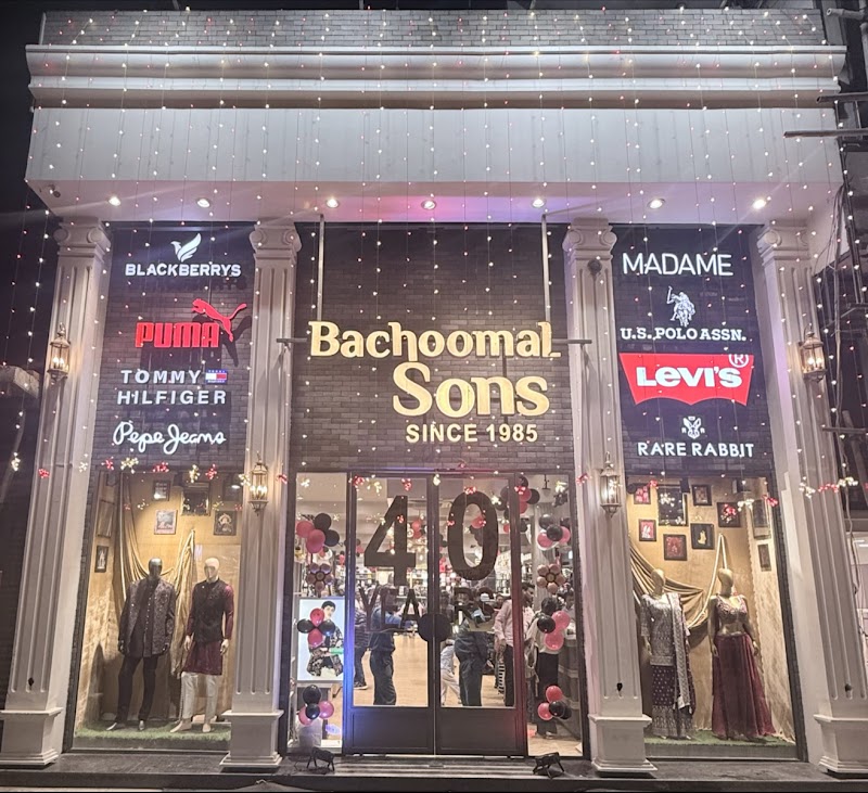Bachoomal Sons — Shopping in Agra